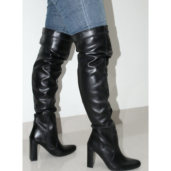 BOTA PUNTAL NEGRA DE TACÓN GRUESO (MOD 9001)