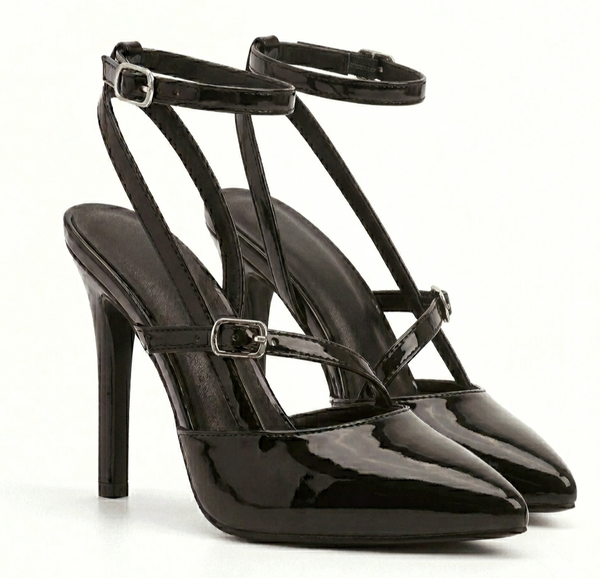 ZAPATILLA PUNTAL NEGRA DE TACÓN DE AGUJA CON HEBILLAS (MOD 4034)