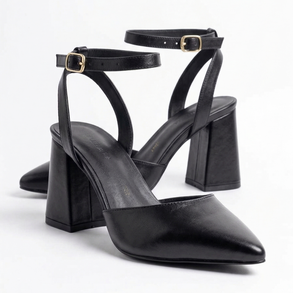 ZAPATILLA PUNTAL NEGRA DE TACÓN GRUESO (MOD 3007)