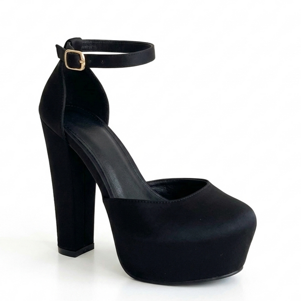 ZAPATILLA NEGRA DE TACÓN GRUESO CON PLATAFORMA (MOD 1000)