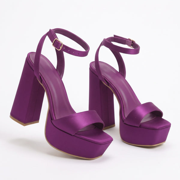 ZAPATILLA MORADA DE TACÓN ANCHO CON PLATAFORMA (MOD 1000TC)