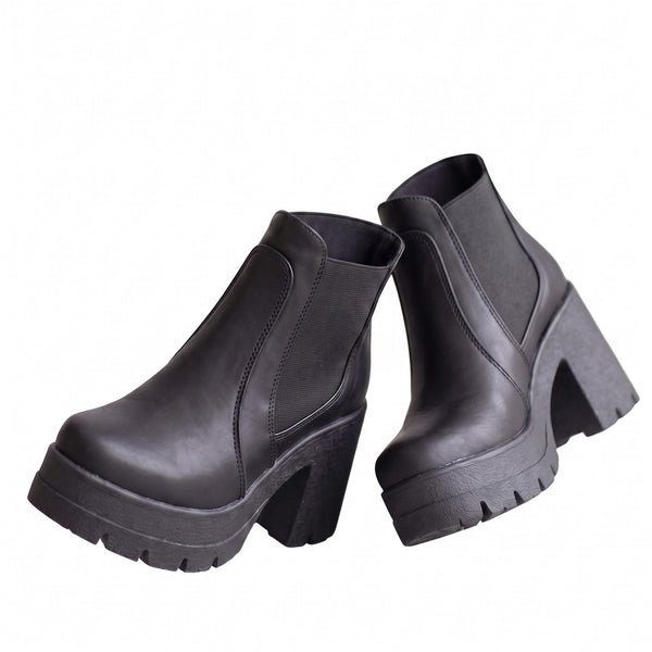 BOTÍN TRACK NEGRO BÁSICO PARA MUJER (MOD 800)