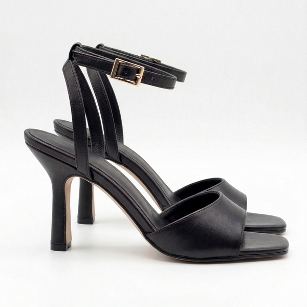 ZAPATILLA NEGRA DE TACÓN DELGADO (MOD 9125)
