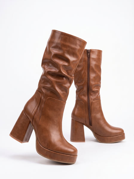 BOTA CAMEL DE TUBO MEDIO CON TACÓN GRUESO (MOD 8518)