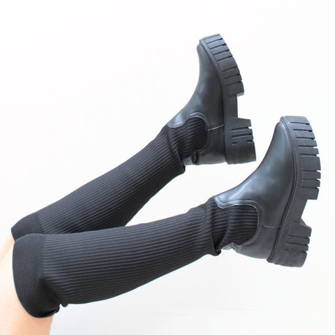 BOTA NEGRA CON ELÁSTICO (MOD 4010)