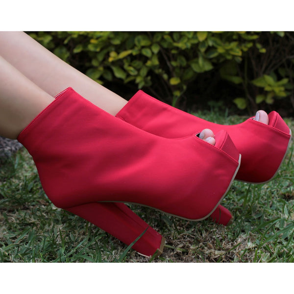 BOTÍN PEEP TOE ROJO DE TACÓN GRUESO CON PLATAFORMA (MOD 362)