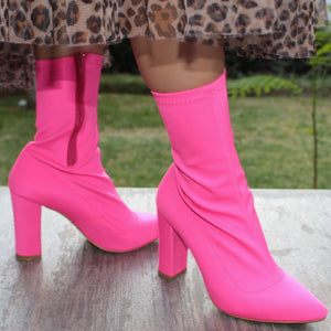 BOTÍN STILETTO STRETCH ROSA NEÓN DE TACÓN GRUESO (MOD 1012)