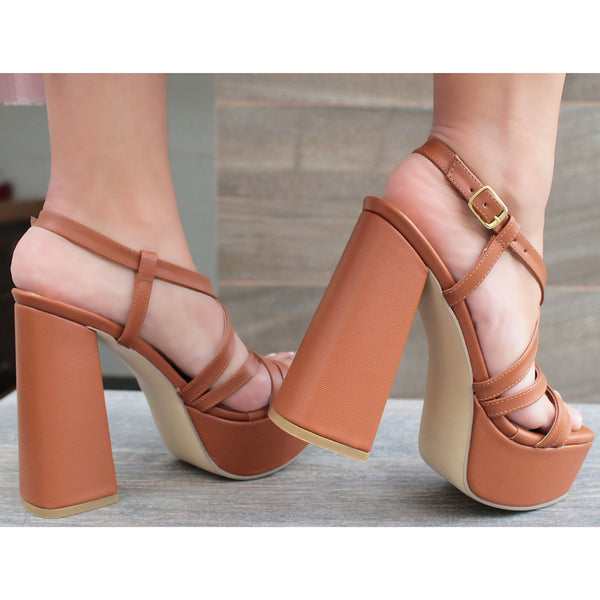 SANDALIA CAMEL DE TACÓN CAMPANA CON PLATAFORMA (MOD 7006)