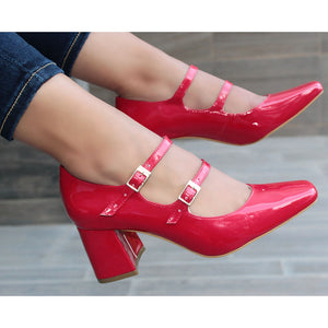 ZAPATILLA ROJA DE TACÓN GRUESO CON HEBILLAS (MOD 2443)