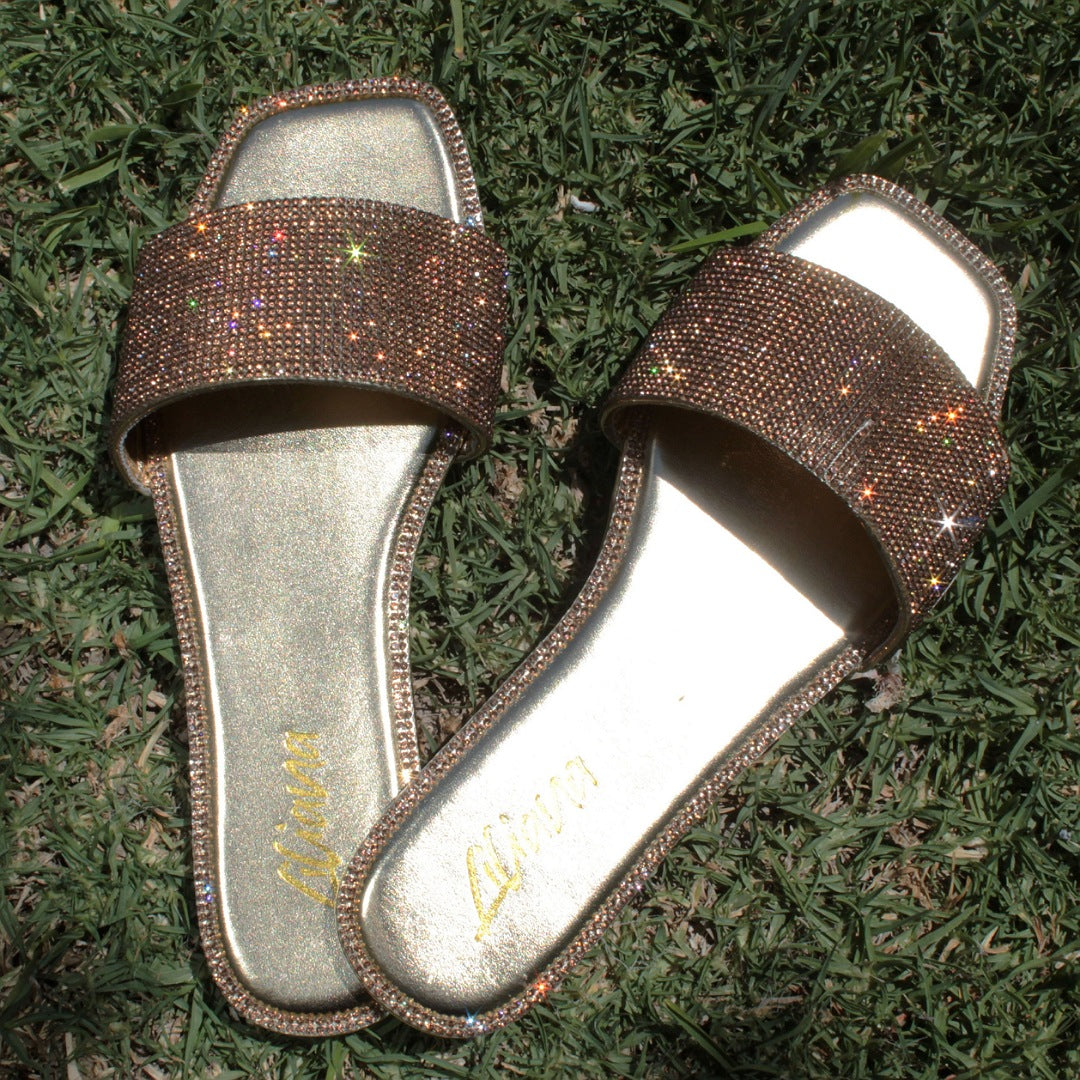 SANDALIA PLANA ORO CON PIEDRAS (MOD KENNA)