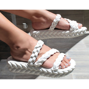SANDALIA HUESO CON TRENZA (MOD 10450)