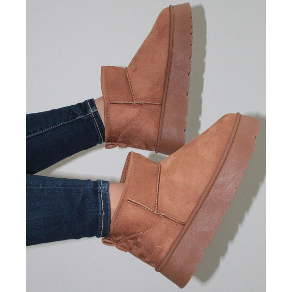 BOTÍN COMFY CAMEL (OAKLEE-01)