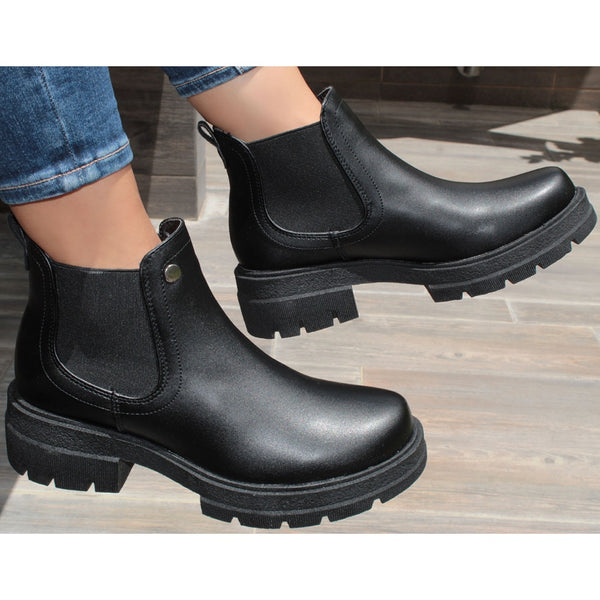 BOTIN TRACK NEGRO CON RESORTE (MOD 222)