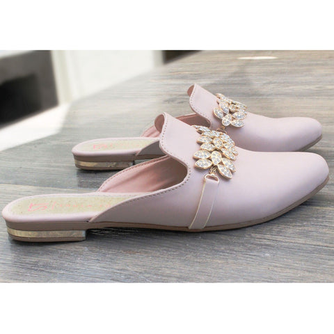 MULE ROSA CON HERRAJE DE CISNE Y PIEDRAS (MOD ANTONELLA )