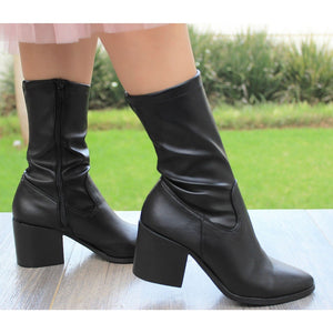 BOTIN NEGRO ESTILO COWBOY DE TACÓN GRUESO CON CIERRE  (MOD 377)