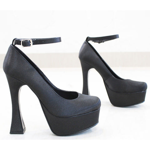 ZAPATILLA NEGRA DE TACÓN DELGADO CON PULSERA (MOD 4008)