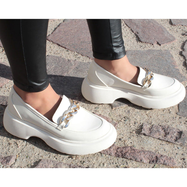 MOCASÍN PLATAFORMA CON CADENA (MOD 3802)