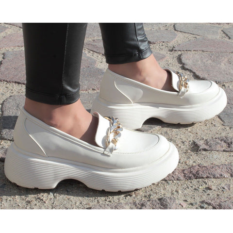 MOCASÍN PLATAFORMA CON CADENA (MOD 3802)