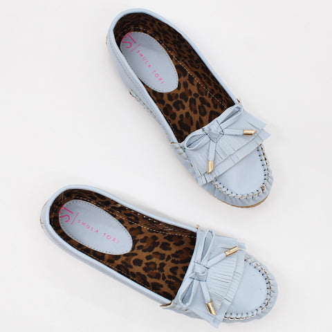 MOCASÍN AZUL FLECOS CON MOÑO (MOD NEBRASKA)
