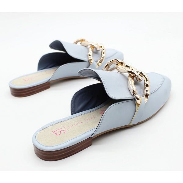 MULE AZUL CIELO CON CADENA (MOD ANDREA)