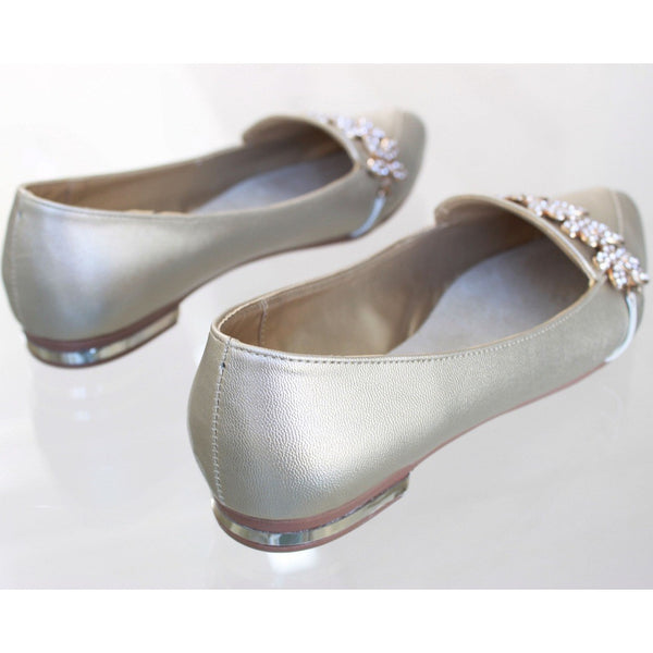 BALLERINA ORO CON HERRAJE Y PIEDRAS (MOD CISNE)
