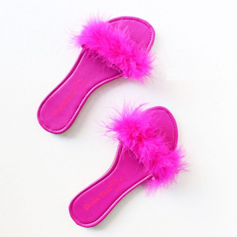 SANDALIA PLANA PLUMAS (MOD S-02)