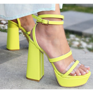 SANDALIA VERDE LIMÓN TRANSPARENTE DE TACÓN CAMPANA CON PLATAFORMA Y PULSERA (MOD 7140)