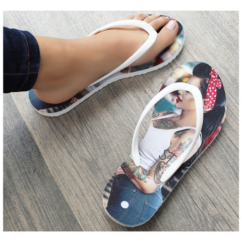 SANDALIA FLIP FLOP ESTAMPADO TATUAJE ROJO (MOD MONA)