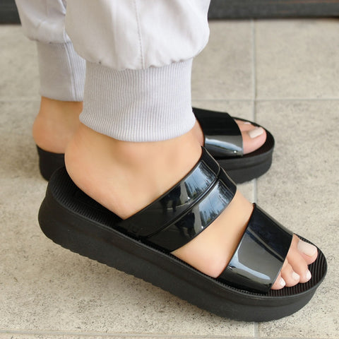 SANDALIA PLANA NEGRA (MOD 168)